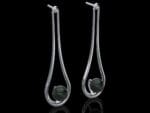 18k white gold earrings with a black pearl