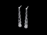 Bhavani Earrings in white gold, lattice detail